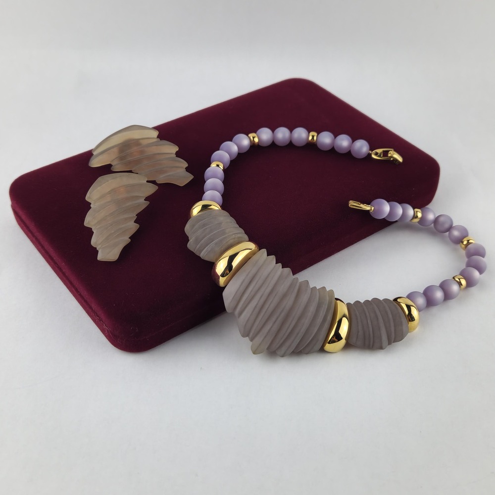 Vintage Napier Frosted Lucite Necklace Earring Set Signed Gold‎ Tone Lavender